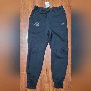 Nike Tech Pants (Providence Friars) Team Issued